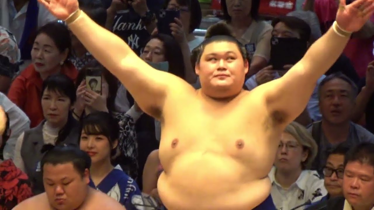 大の里 vs 安青錦【大相撲令和8年7月場所】9日目 ONOSATO vs AONISHIKI【SUMO JUL DAY9】2026/07/20 名古屋場所 background