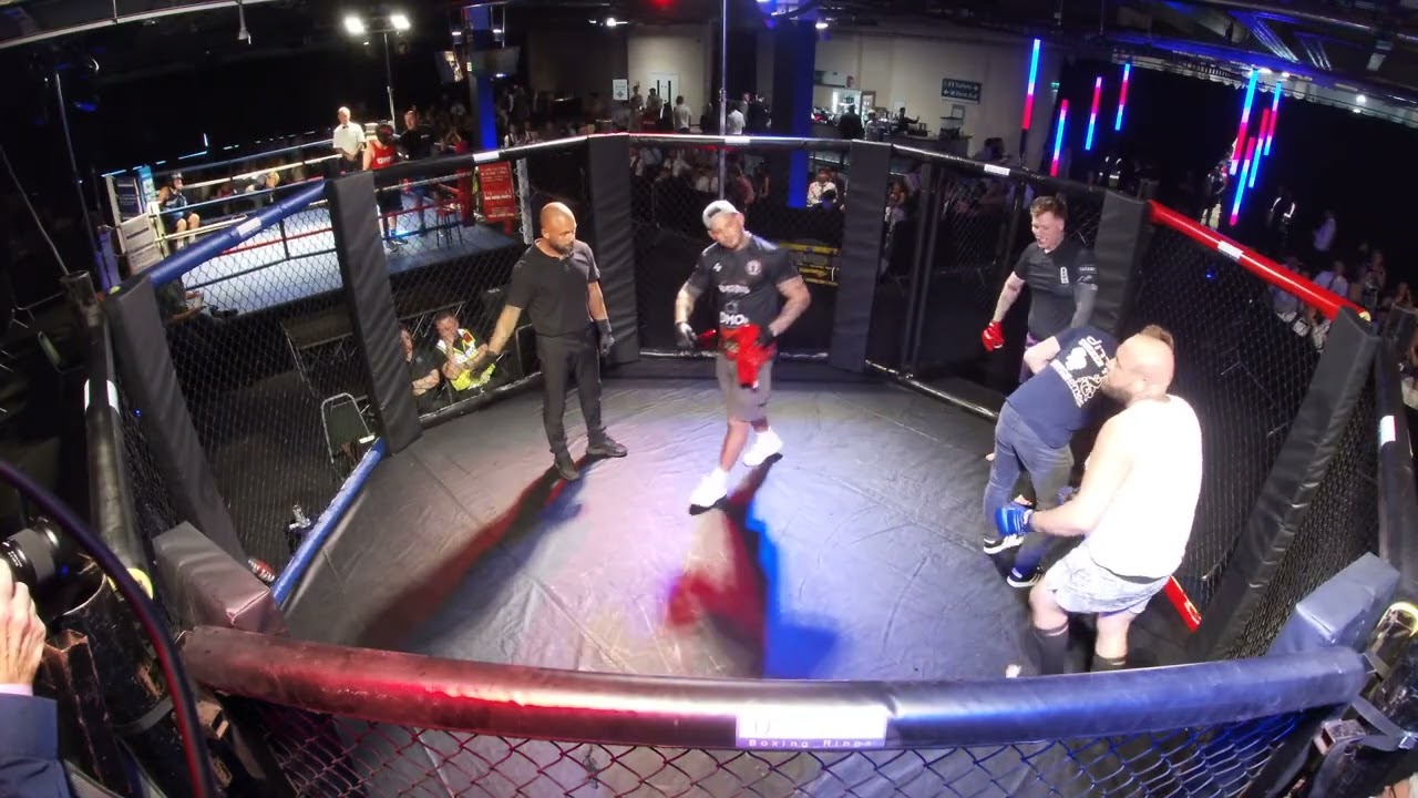 DONCASTER | MMA | TOM SAFRANY VS CRAIG background