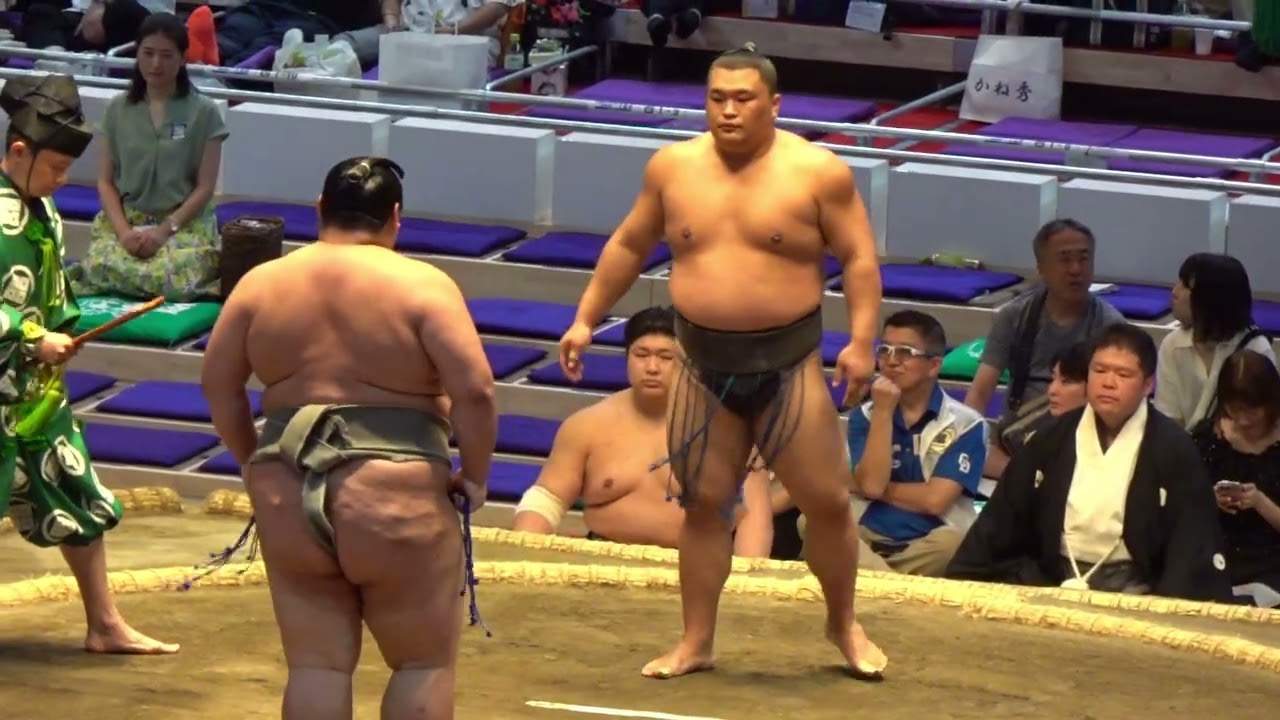 行徳【大相撲令和8年7月場所】9日目【SUMO JUL DAY9】2026/07/20 名古屋場所 background