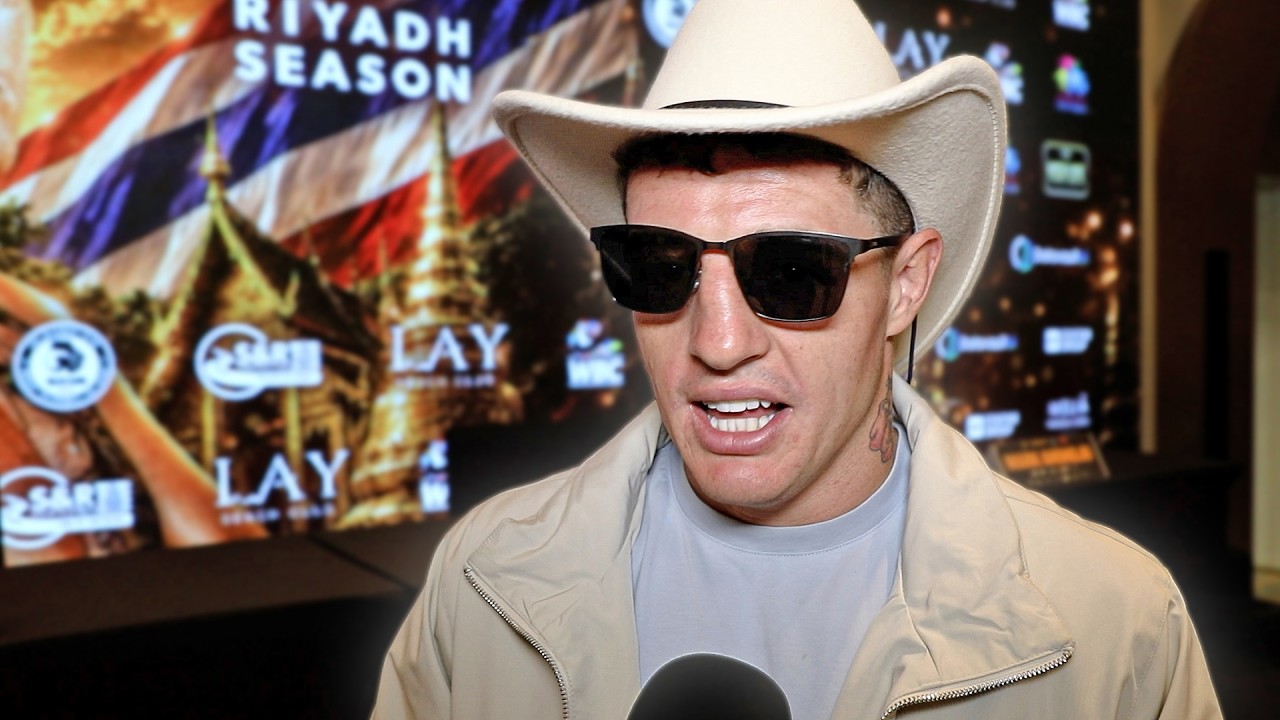 'Tyson Fury WILL BOX AJ'S HEAD OFF! - Michael Flannery talks RING RETURN background