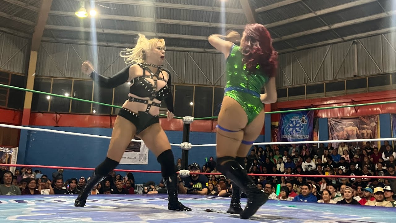 Triangular femenil IRC: Estrellita 🆚 S3xy Dulce 🆚 Diosa Quetzal en Deportivo 11 de julio Pachuca backdrop