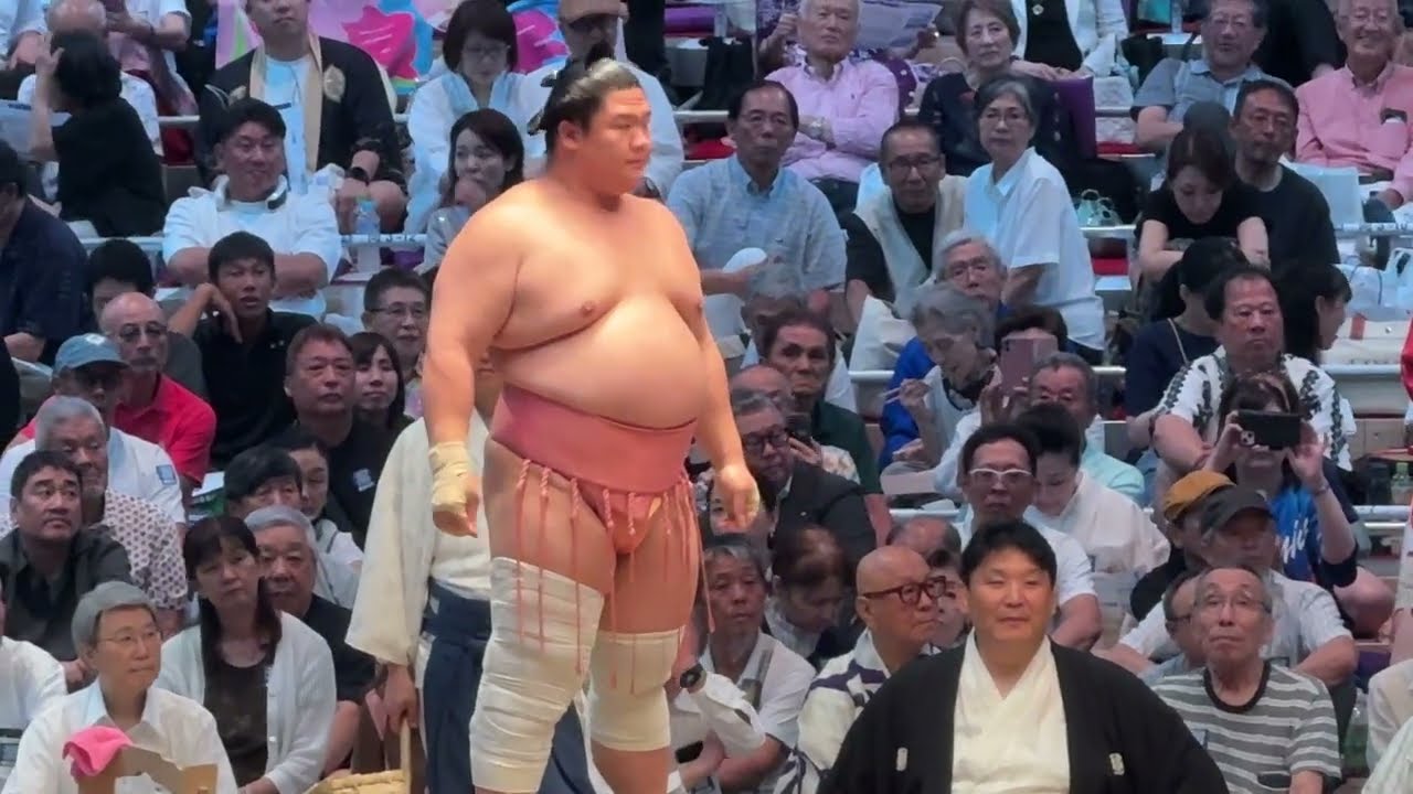 速報❗️宇良 vs 藤凌駕【大相撲令和8年7月場所】13日目 URA×FUJIRYOGA【SUMO JUL DAY13】2026/07/24名古屋場所 background