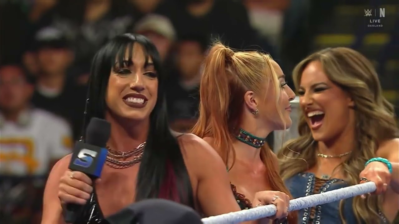 (1/2) Brie Bella vs Lainey Reid: Smackdown July 24 2026 background