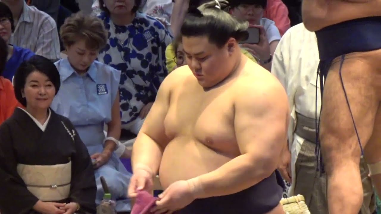 高安 vs 義ノ富士【大相撲令和8年7月場所】14日目 TAKAYASU×YOSHINOFUJI【SUMO JUL DAY14】2026/07/25 名古屋場所 ズーム版 background