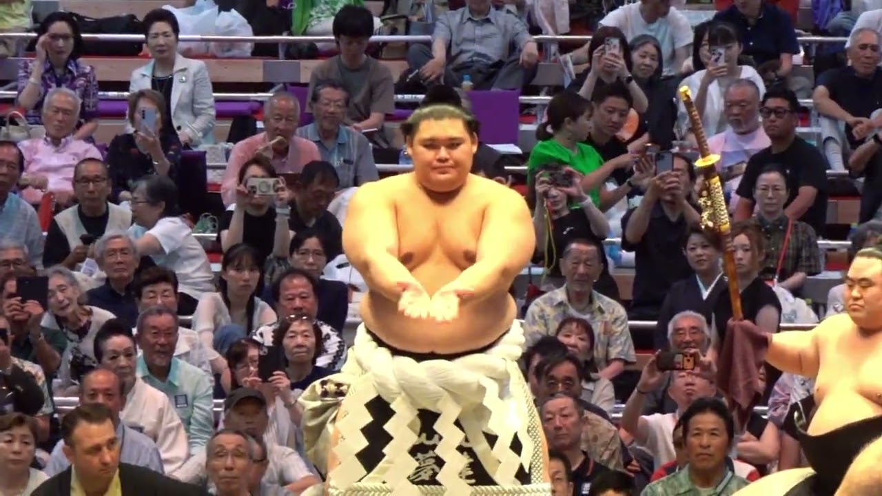 横綱大の里 土俵入り【大相撲令和8年7月場所】13日目Yokozuna ONOSATO dohyoiri【SUMO JUL DAY13】2026/07/24 名古屋場所 backdrop