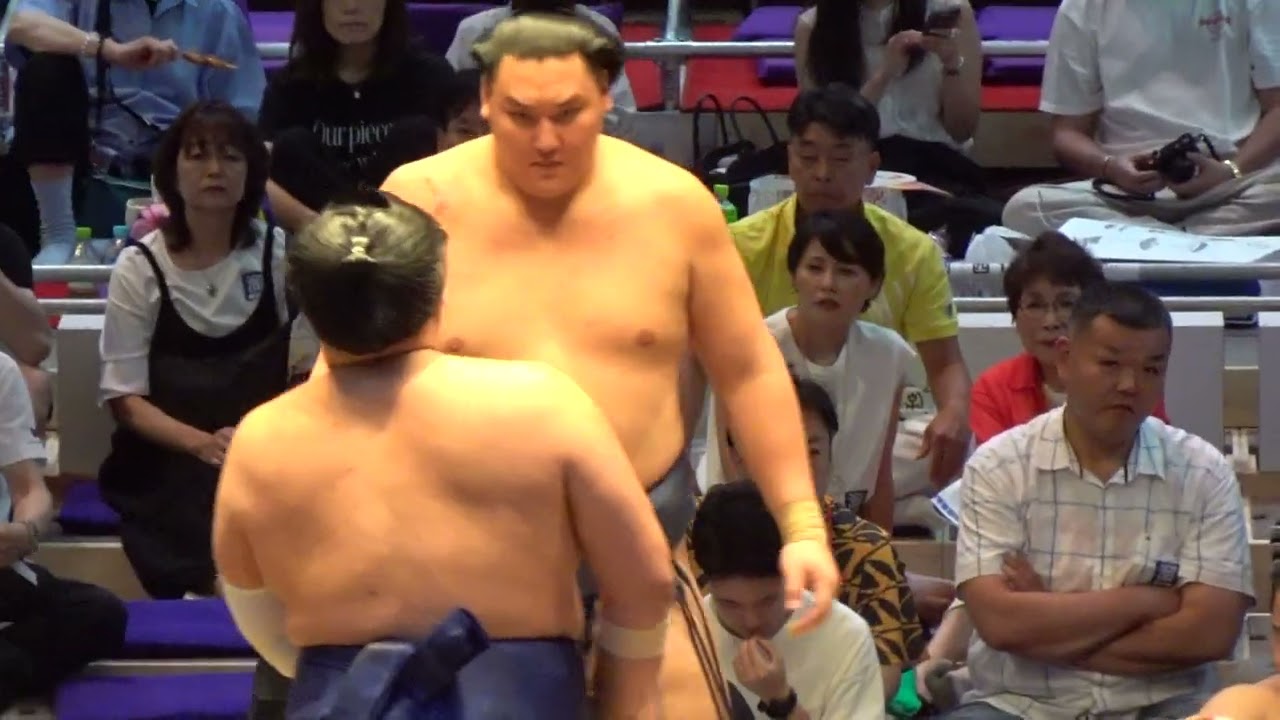 『十両優勝争い4敗の寿之富士』寿之富士vs 栃大海【大相撲令和8年7月場所】14日目 ENHO×NISHINORYU【SUMO JUL DAY14】2026/07/25 名古屋場所 ズーム版 background