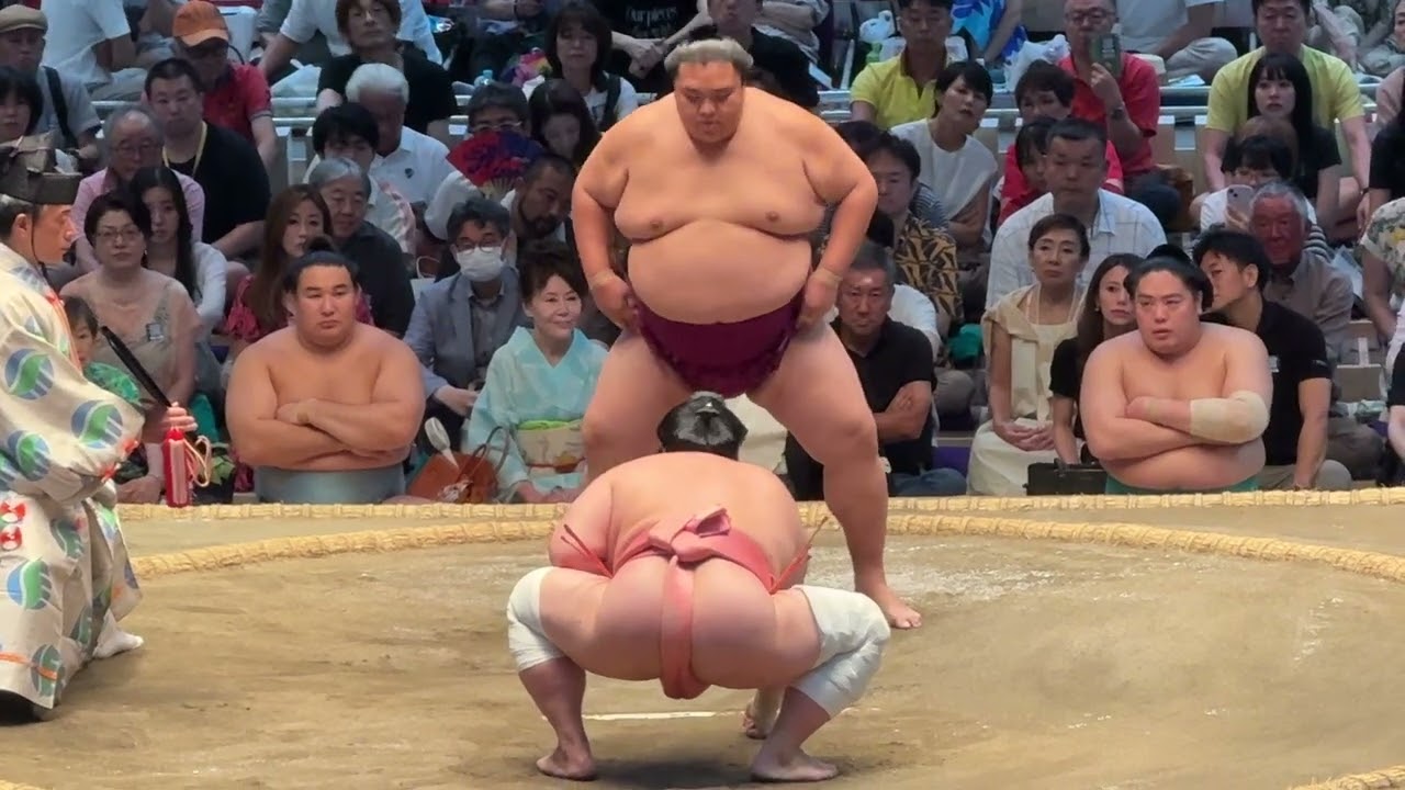 速報❗️宇良vs 御嶽海【大相撲令和8年7月場所】14日目 URA×MITAKEUMI【SUMO JUL DAY14】2026/07/25 名古屋場所 2026-07-25 15:51 background