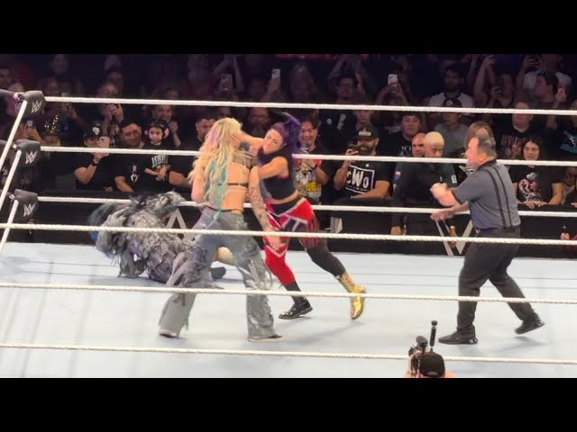 Bayley Returns During WWE Live Event 7/25/2026