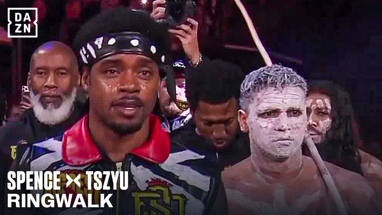 Errol Spence's first ringwalk in THREE years! | Pays respect to Aboriginal People