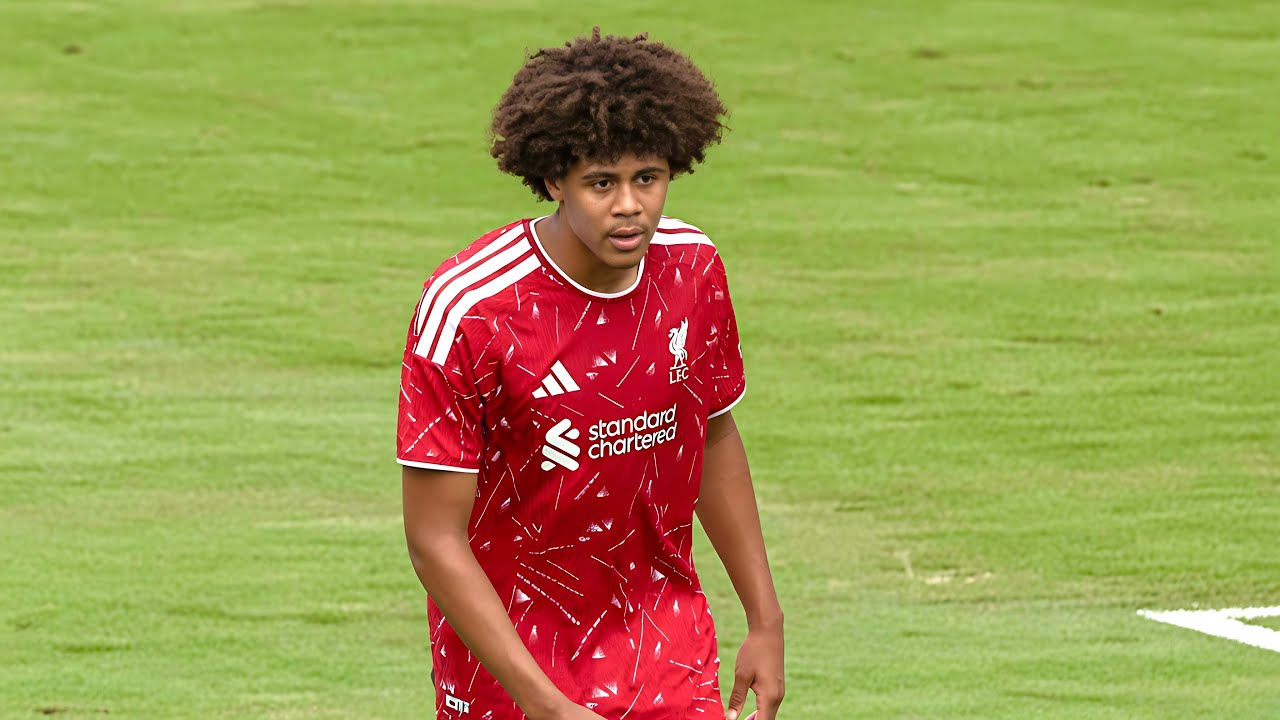 Ifeanyi Ndukwe Liverpool Debut vs Sunderland background