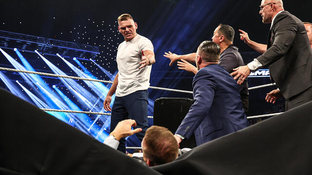 Gunther drives Nick Aldis through a table after Aldis initiates huge brawl: SmackDown highlights
