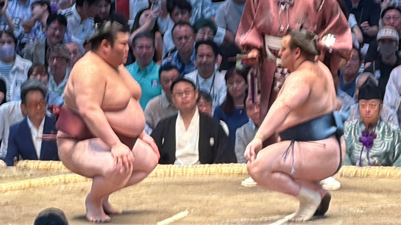 速報❗️『優勝争い🏆』安青錦(2敗トップ)vs 熱海富士(3敗)【大相撲令和8年7月場所】15日目 千秋楽 AONISHIKI×ATAMIFUJI【SUMO JUL DAY15】2026/07/26 background