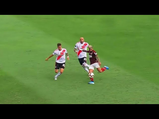 +10 Vezes que Gabigol mostrou ser o melhor atacante da América background