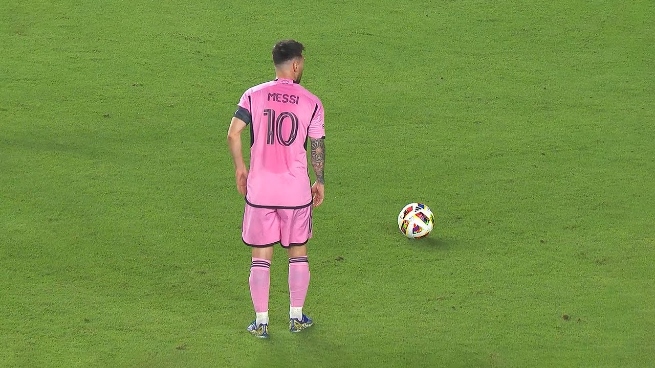 Lionel Messi vs Newell's Old Boys | 15/02/2024 background