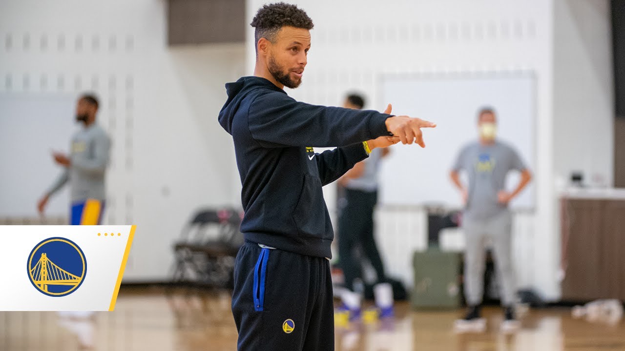Stephen Curry Makes 103 Straight Threes at Warriors Practice background