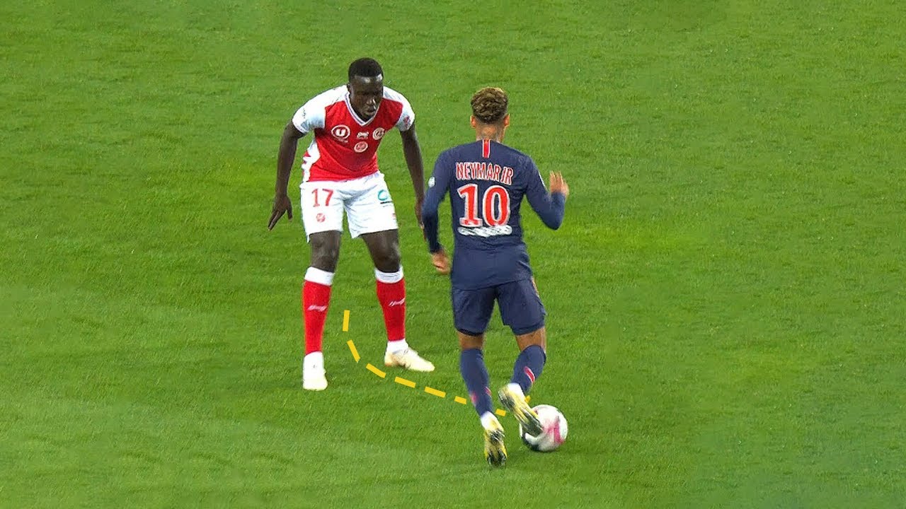 No Current Player Can Match Neymar’s Skills background