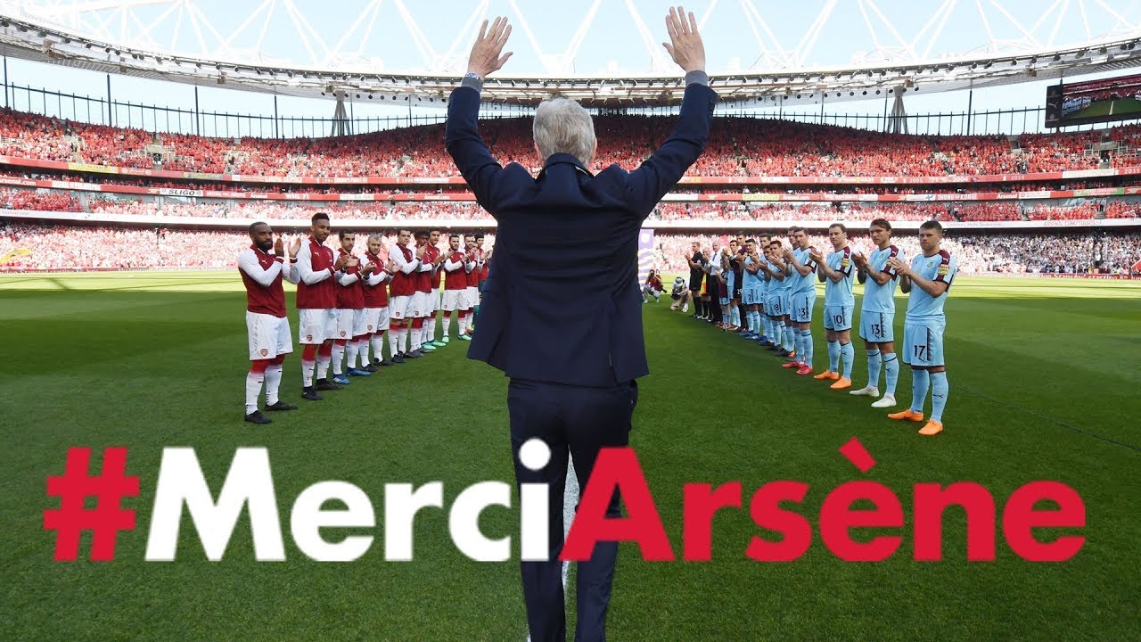 All the angles of Arsene Wenger's emotional farewell speech | #MerciArsene background