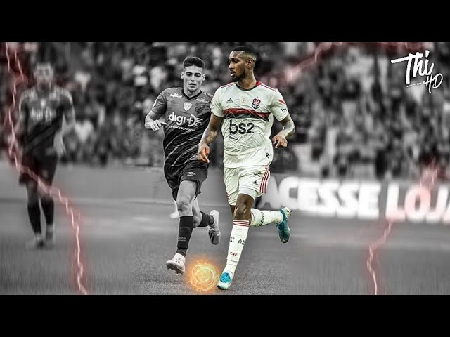 Gerson Executando Todo Mundo Em Campo
