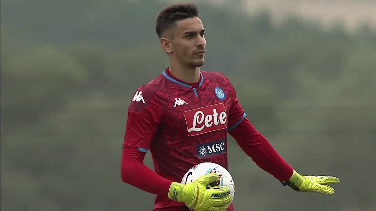 Gli highlights di Napoli - Cremonese 3-3, terza amichevole dell'estate azzurra background