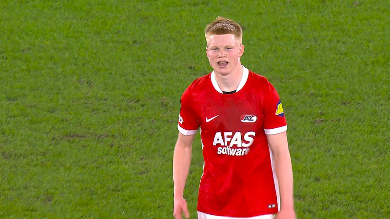 Kees Smit is the Midfield Gem Everyone Missed 🇳🇱 background