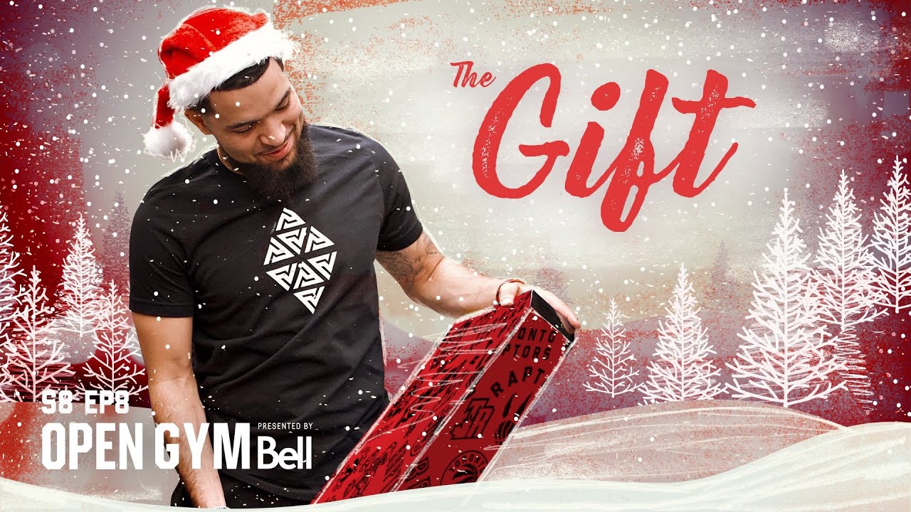 Fred VanVleet spreads holiday cheer | Open Gym presented by Bell: OGS08E08 background