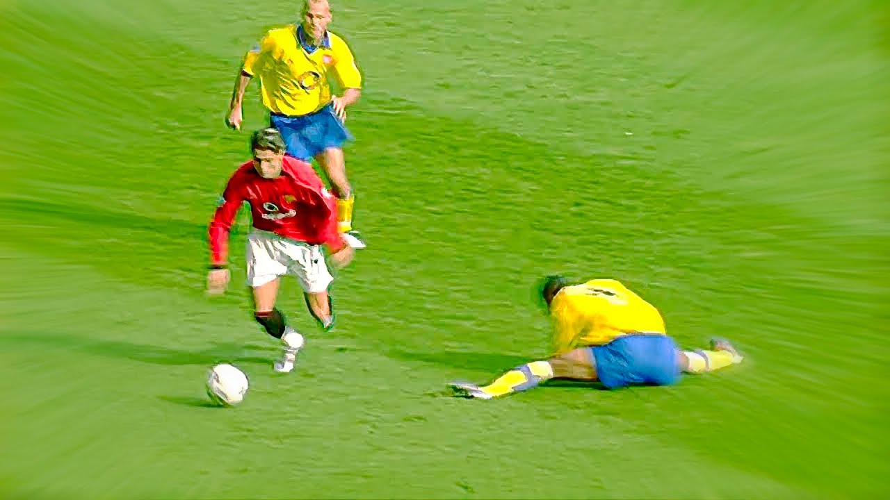 Cristiano Ronaldo - Manchester United - Legendary Skills & Goals | HD background