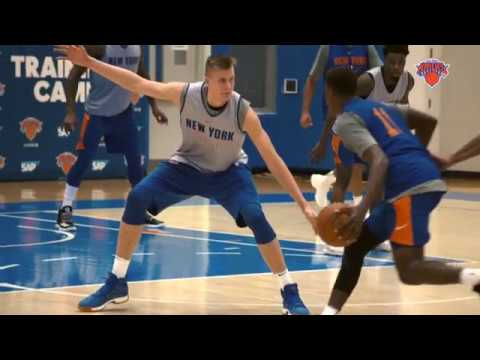 Knicks Training Camp: Day 1 Highlights background