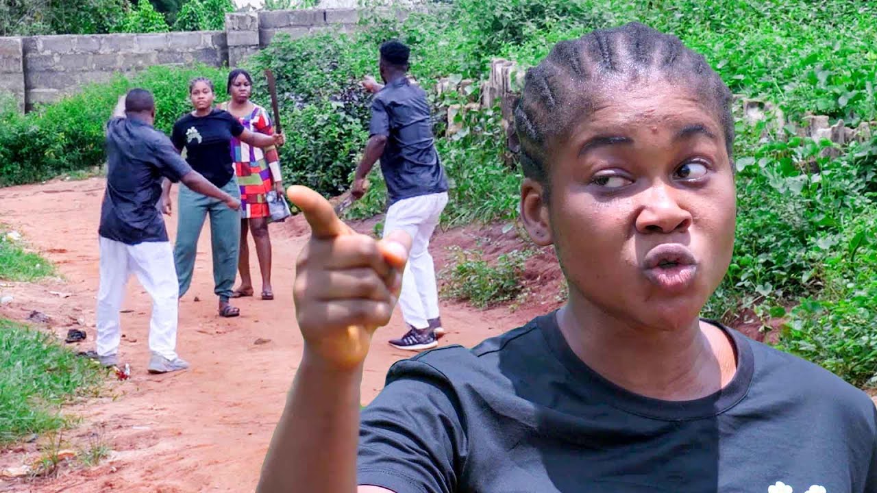 Fearless Village girl beats up the prince for trying to intimidate her