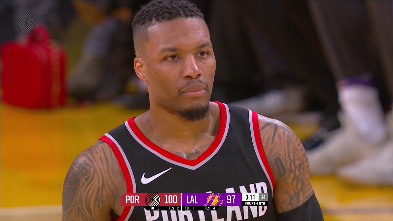 Damian Lillard's Incredible Fourth Quarter Seals 15th-Straight Win Over Lakers | March 5, 2018 background