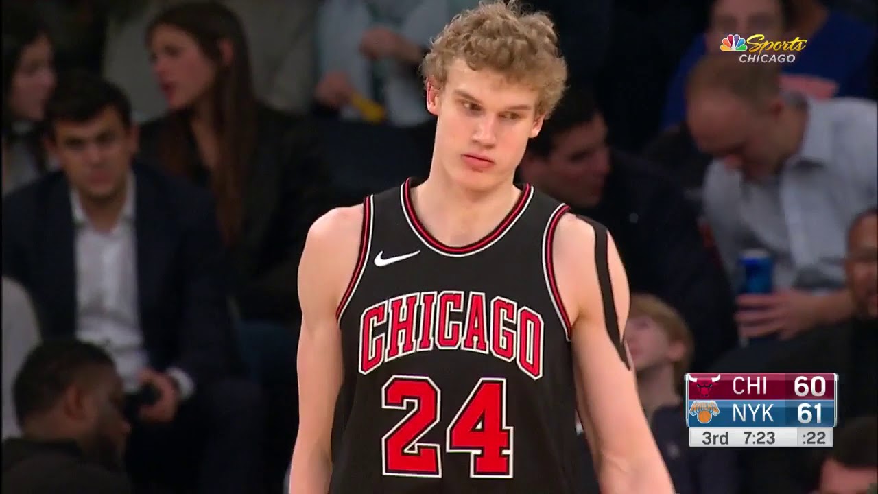 Lauri Markkanen CAREER-HIGH 33 points vs. New York 01.10.18 background