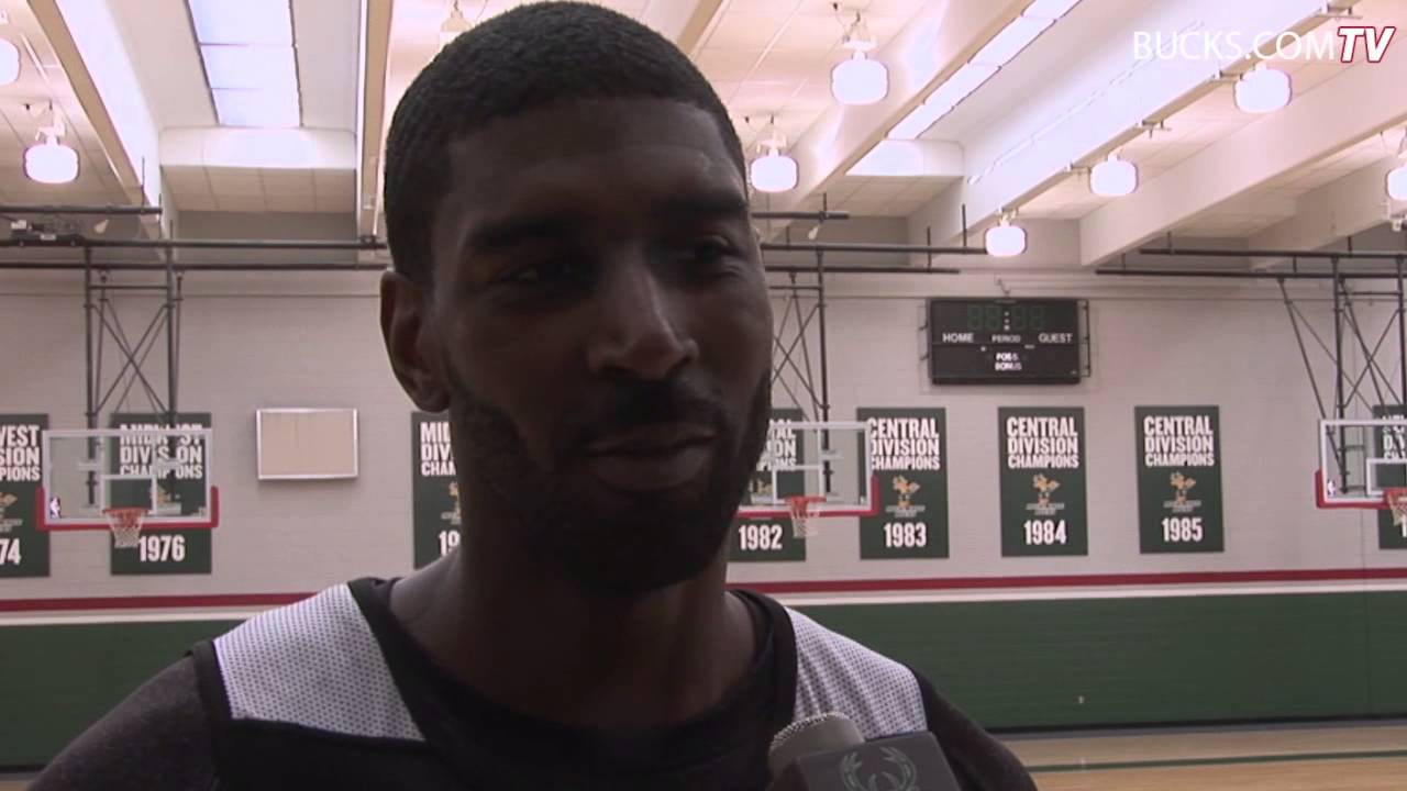 OJ Mayo tells the story of playing against Michael Jordan background