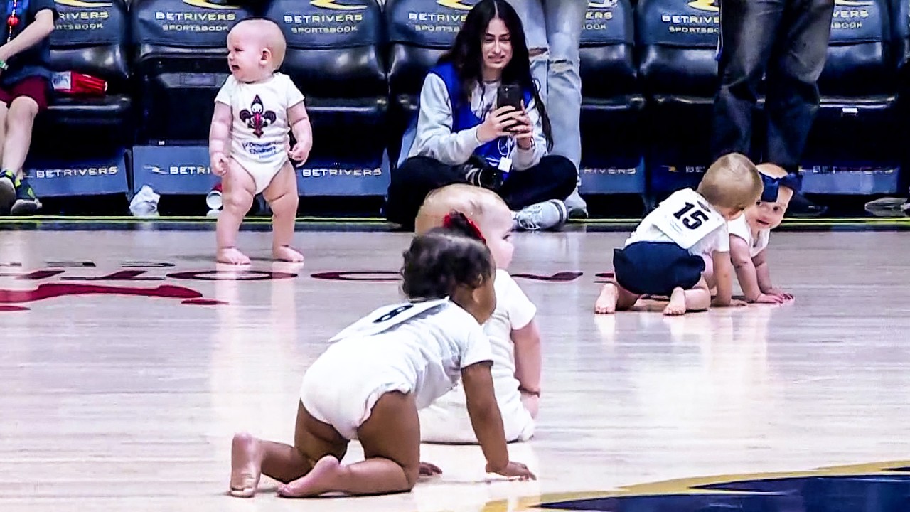 Babies Compete at 2024 Baby Crawl Race πΆποΈ background