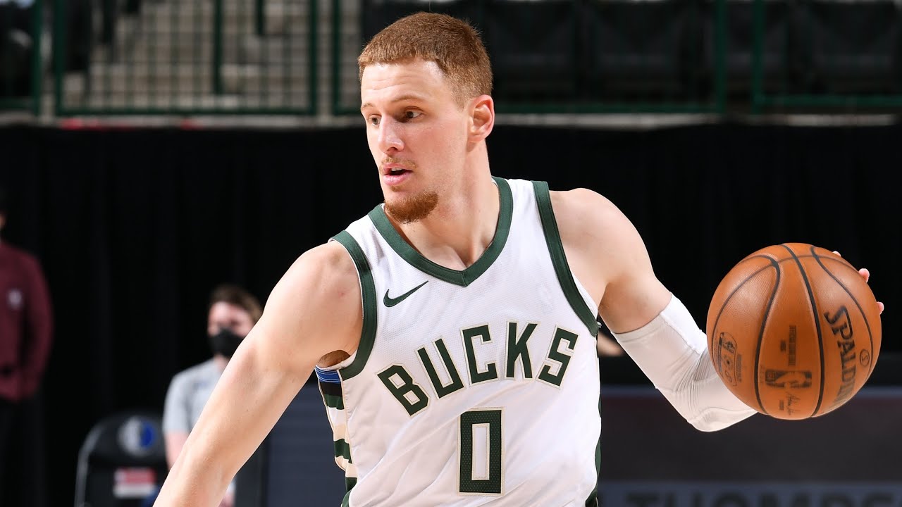 Donte DiVincenzo Best of 2020-21 Season | Big Ragu First Season As NBA Starter background