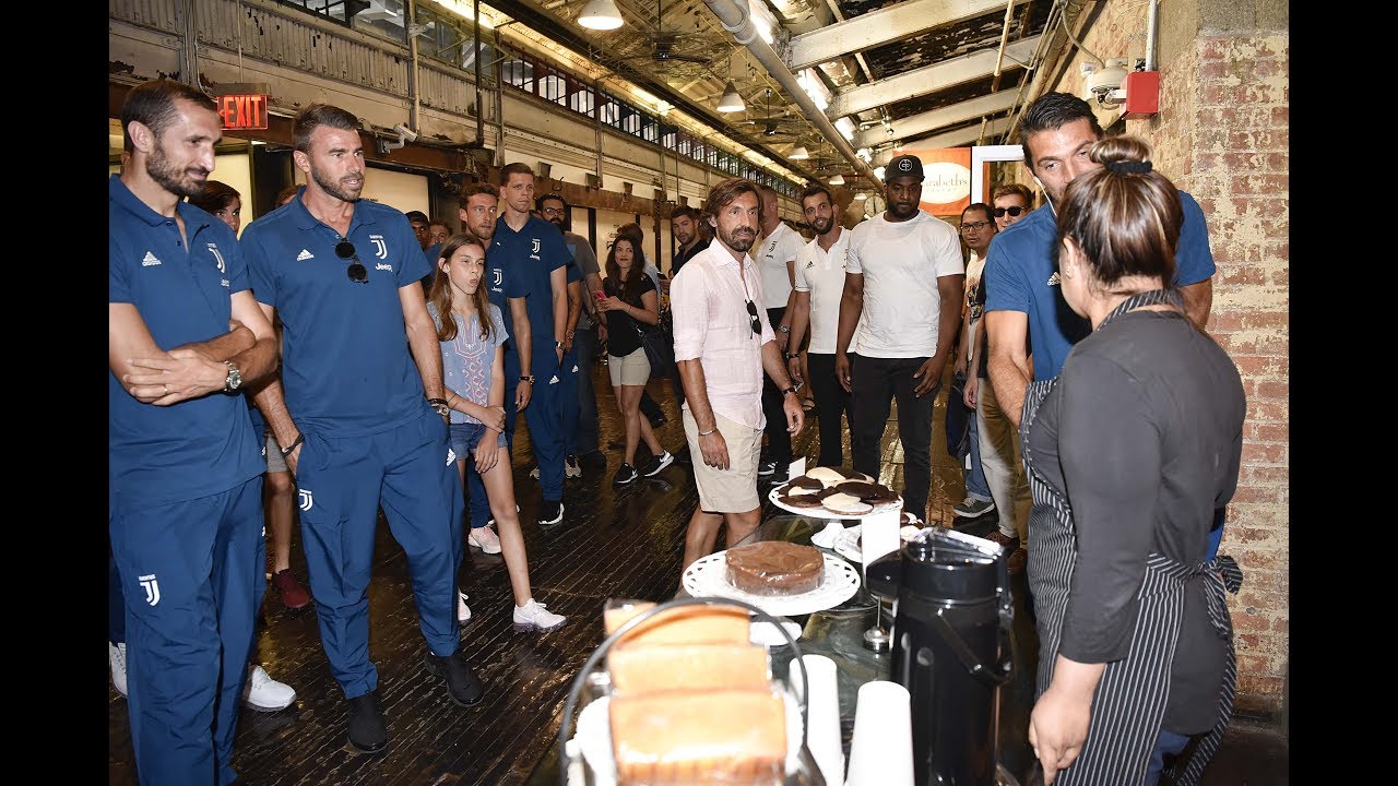 Juventus Invaders | Pirlo's tour of New York background