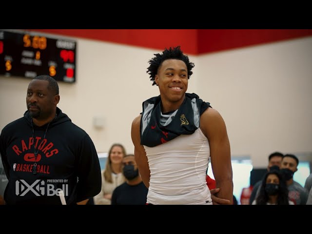 Rookie of the Year | Open Gym: Moment presented by Bell background