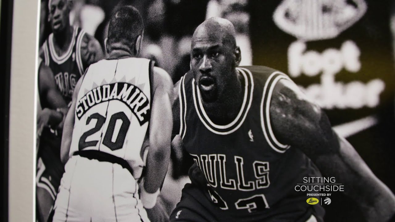 Sitting Couchside Presented by Leon’s | Episode 4: Defeating the ’96 Bulls background