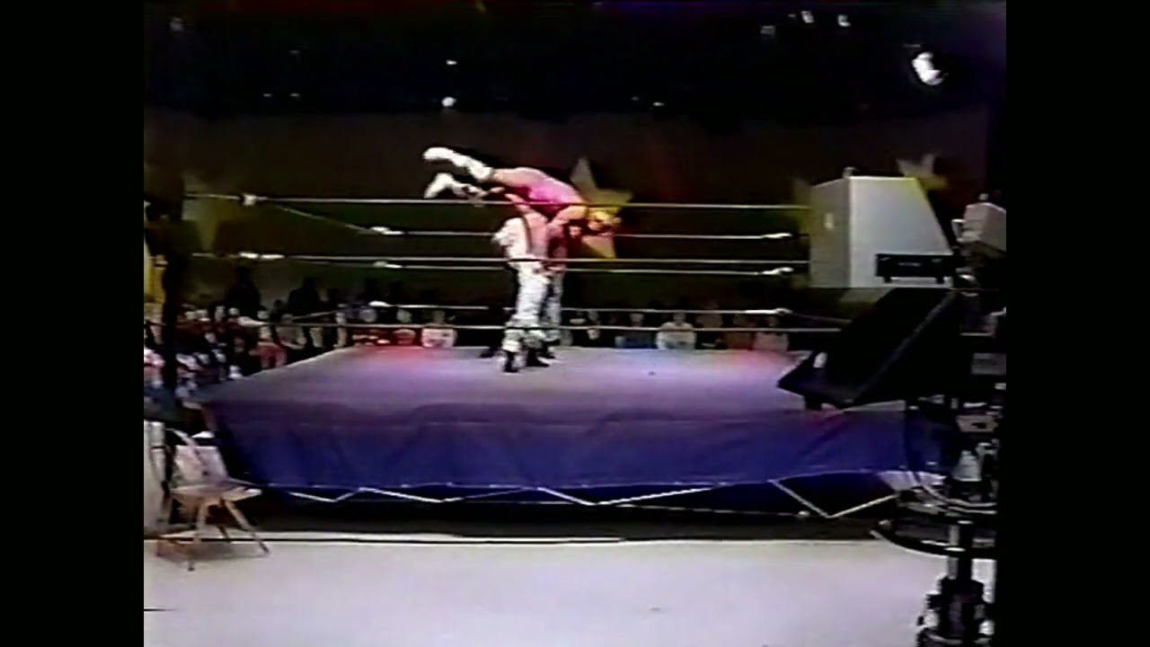 Doug Masters & The Moondogs attack Bart Sawyer - USWA TV 12/14/91