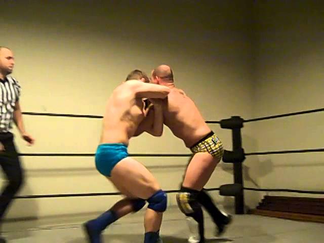 I BELIEVE IN WRESTLING Aaron Epic vs Mike Young