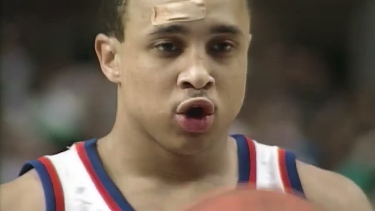 Reggie Miller Scores 8 Points in 9 Seconds to Beat Knicks (May 7, 1995) | Indiana Pacers background