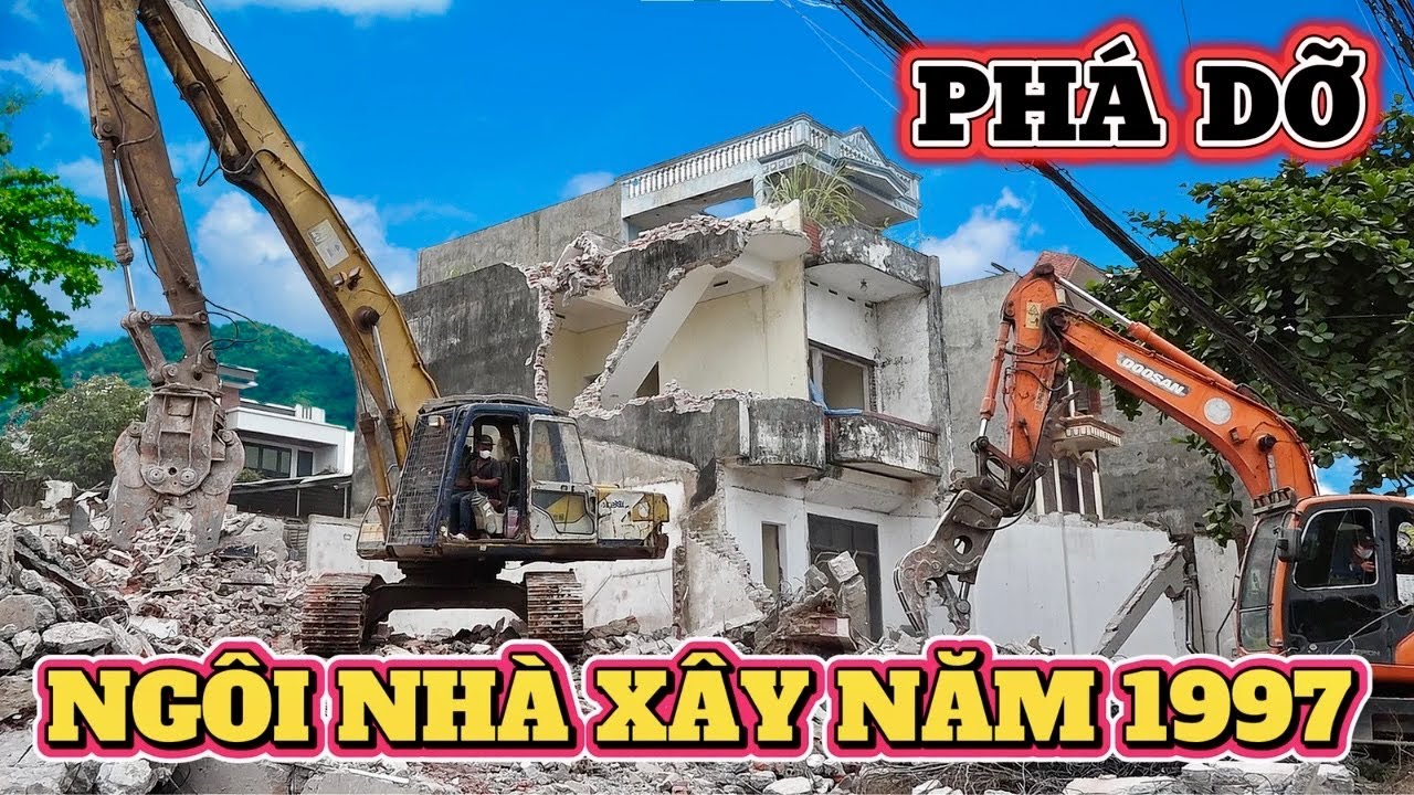 TOÀN CẢNH PHÁ DỠ NGÔI NHÀ XÂY NĂM 1997 TẠI XUÂN MAI HÀ NỘI ,Demolition and site clearance .
