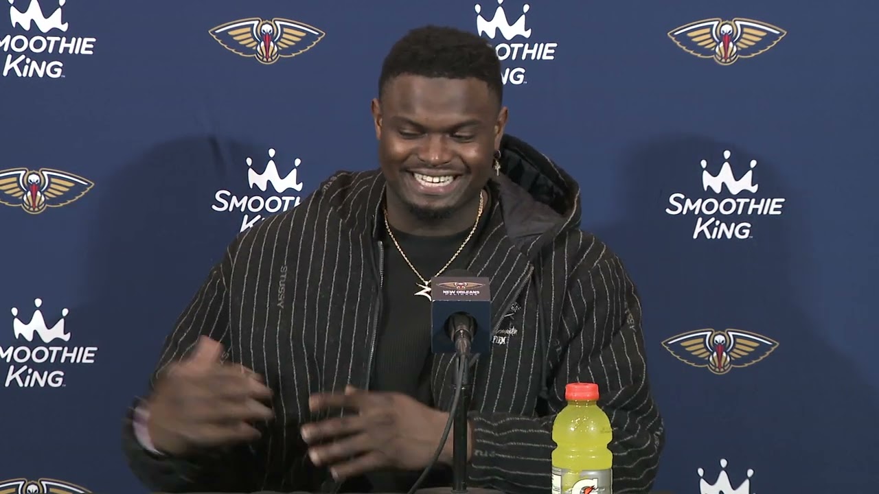 Zion Williamson on Herb Jones, running "Point Zion" | Pelicans at Raptors Postgame 3/5/24 background