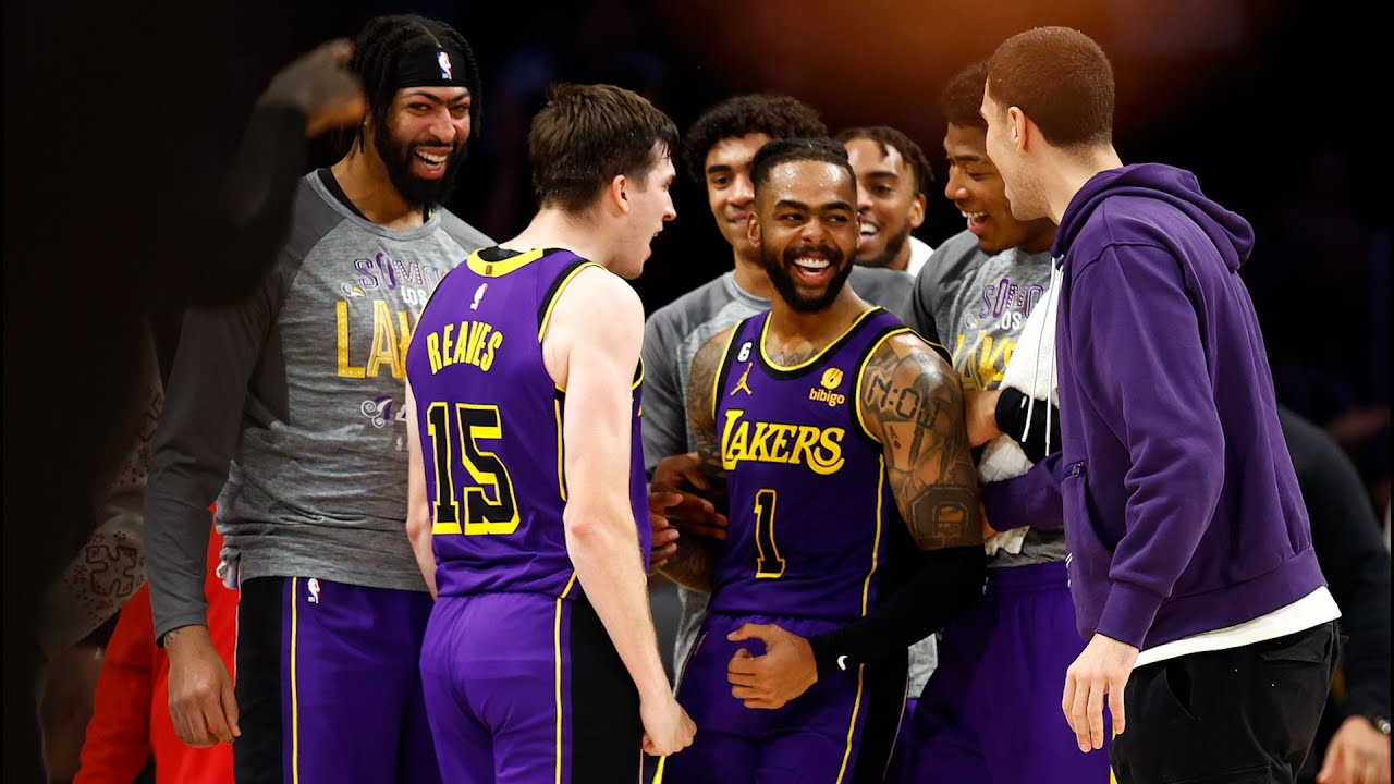 D'ANGELO RUSSELL'S 4TH QUARTER TAKEOVER background