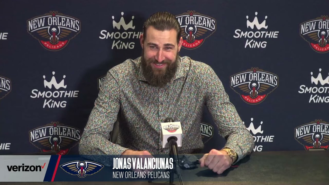 Jonas Valanciunas on his career night | Pelicans-Clippers Postgame Interview 11/29/21 background