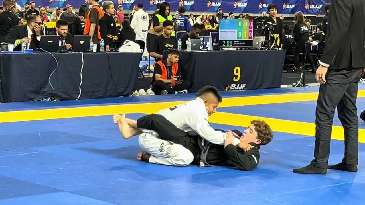BOYS CLOSE FIGHT AT PAN KIDS