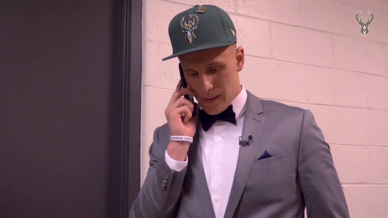 Bucks All-Access: Draft Night 2018 - Donte DiVincenzo background