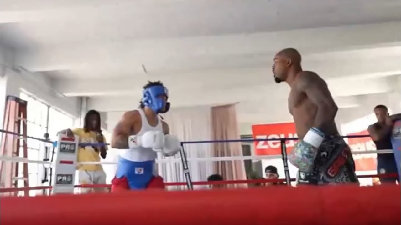 Full Sparing Session Footage Between UFC fighter King Green and pro boxer Bang Williams background