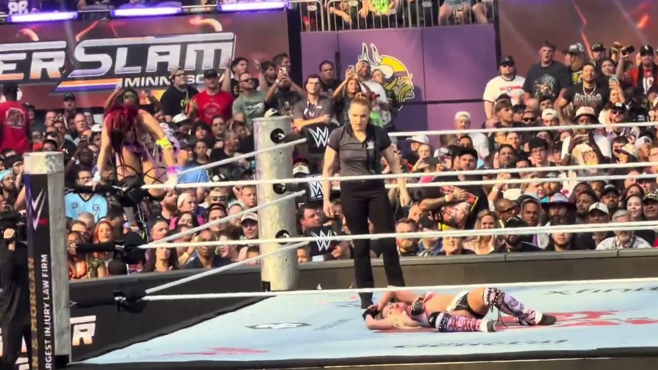 Liv Morgan defeats Iyo Sky - WWE SummerSlam 8/1/2026 background