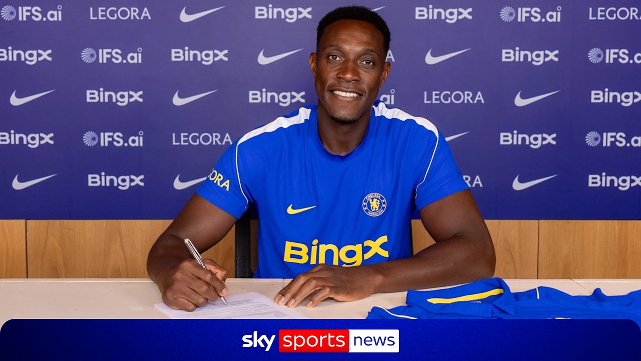 BREAKING: Chelsea announce Danny Welbeck signing