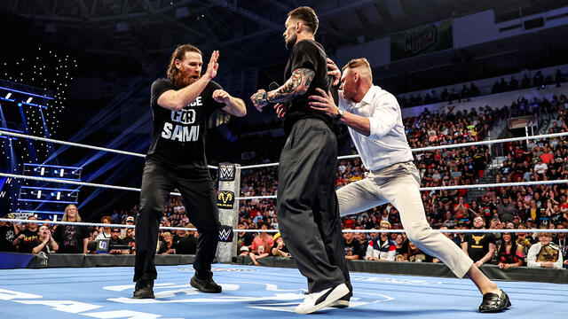 Gunther destroys Finn Bálor and Sami Zayn: SmackDown highlights, July 31, 2026 background
