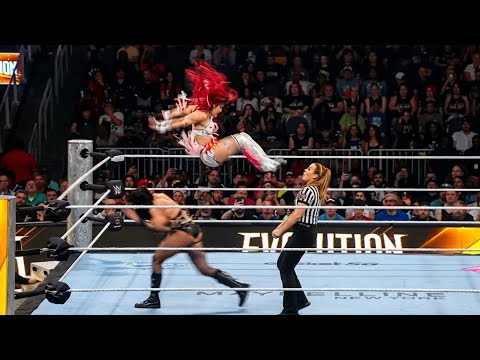 WWE Women DESTROYING Referees 🤯
